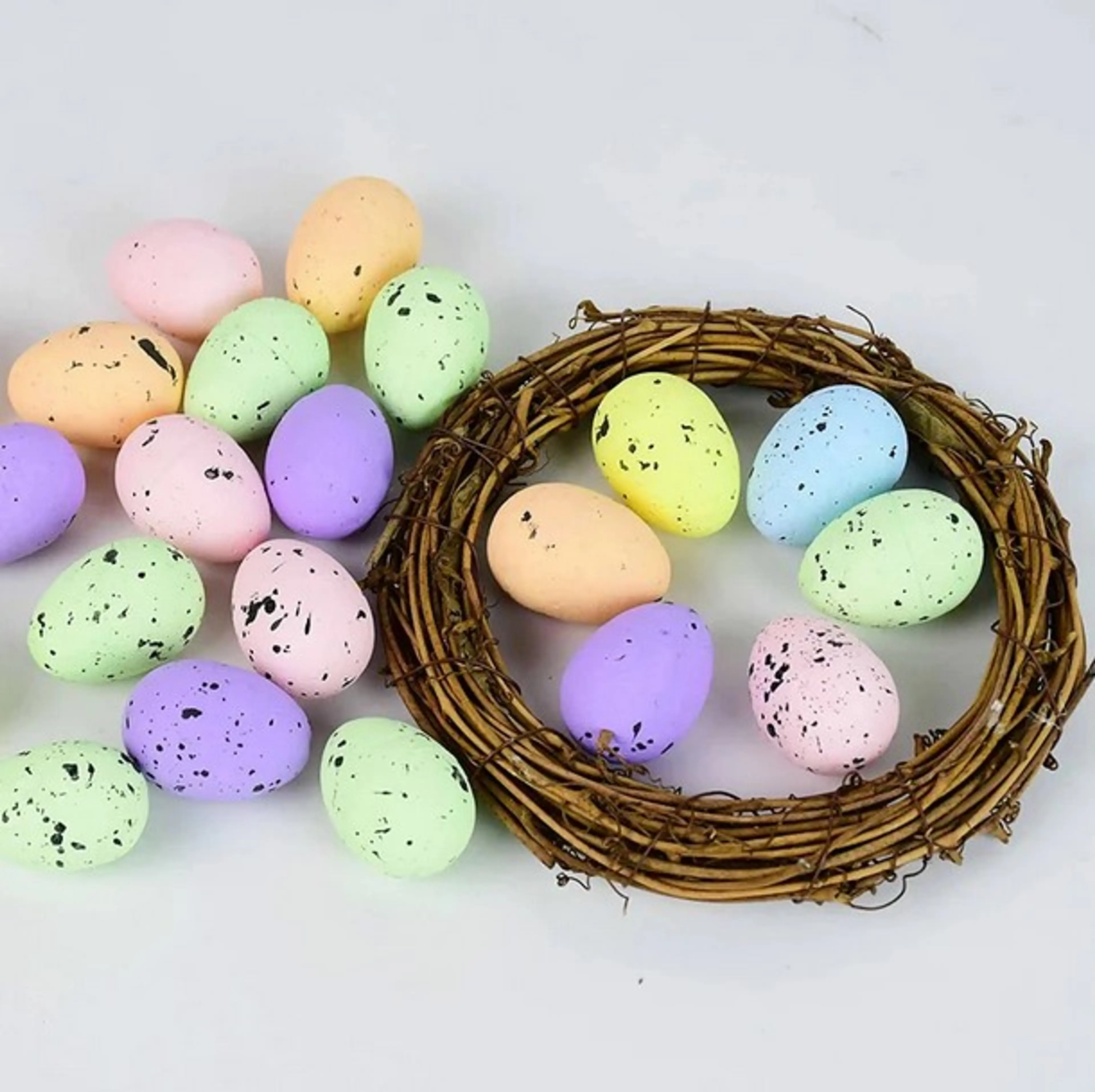 Декорация Яйца Цветни в Плик 48бр