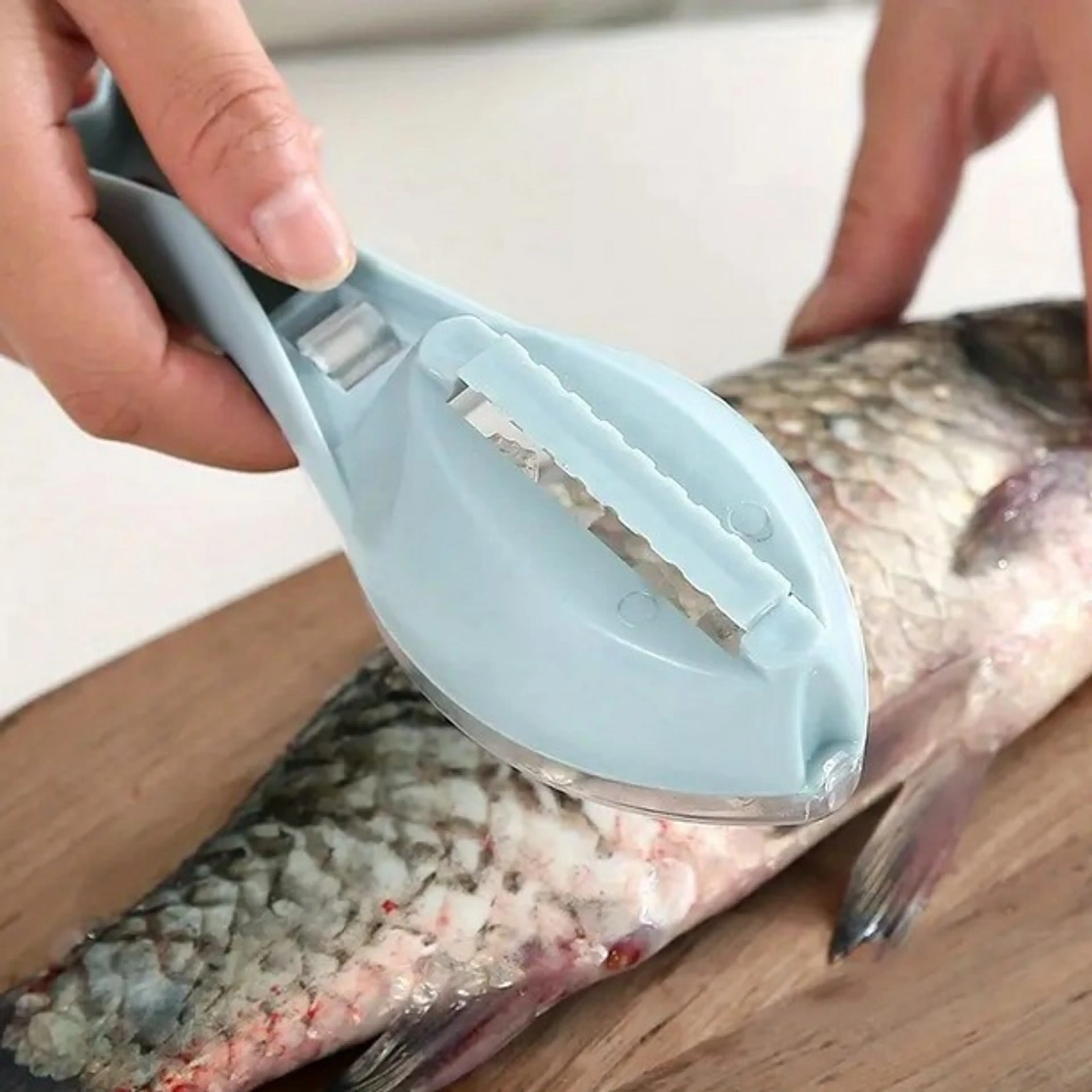 Уред за Чистене на Риба