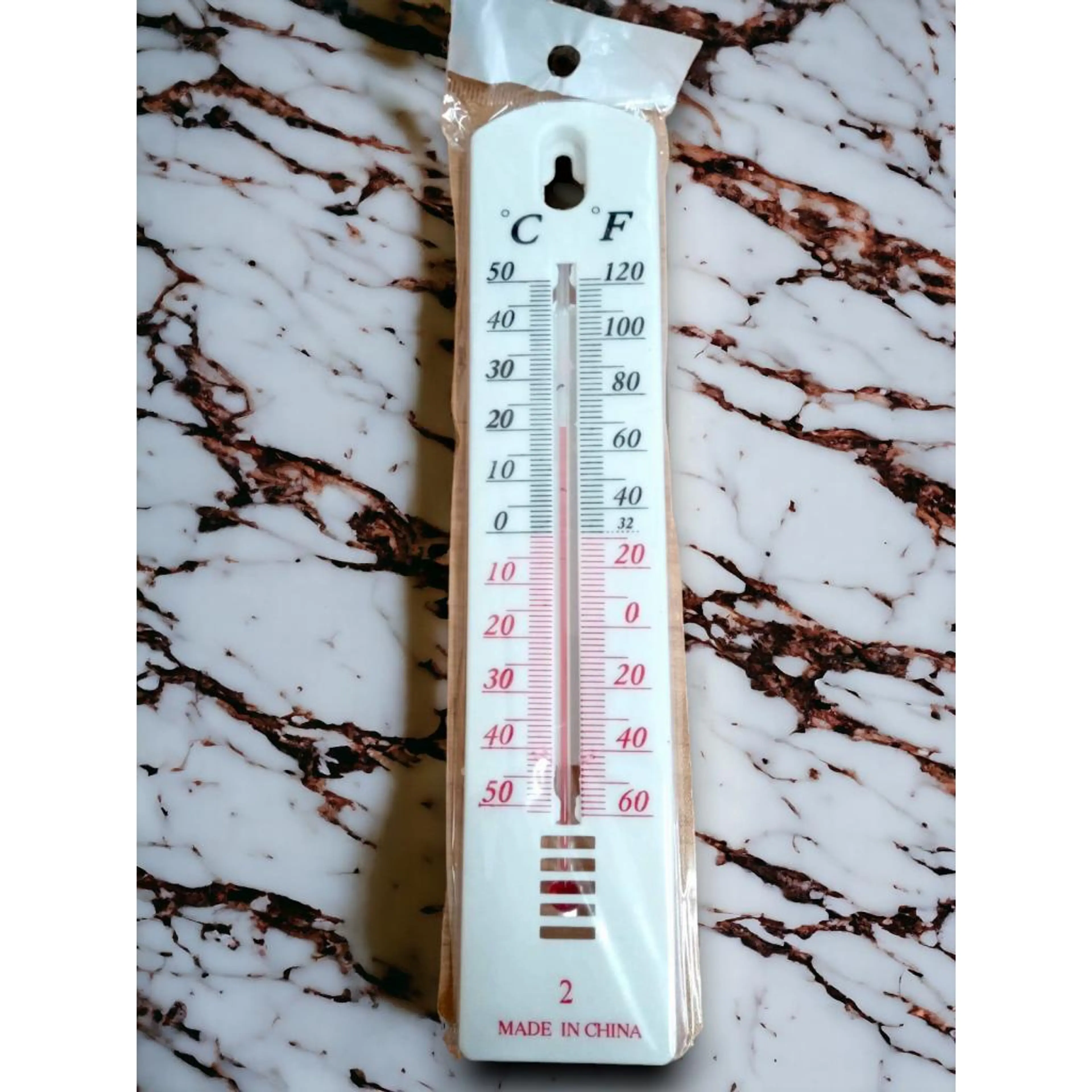 Термометър